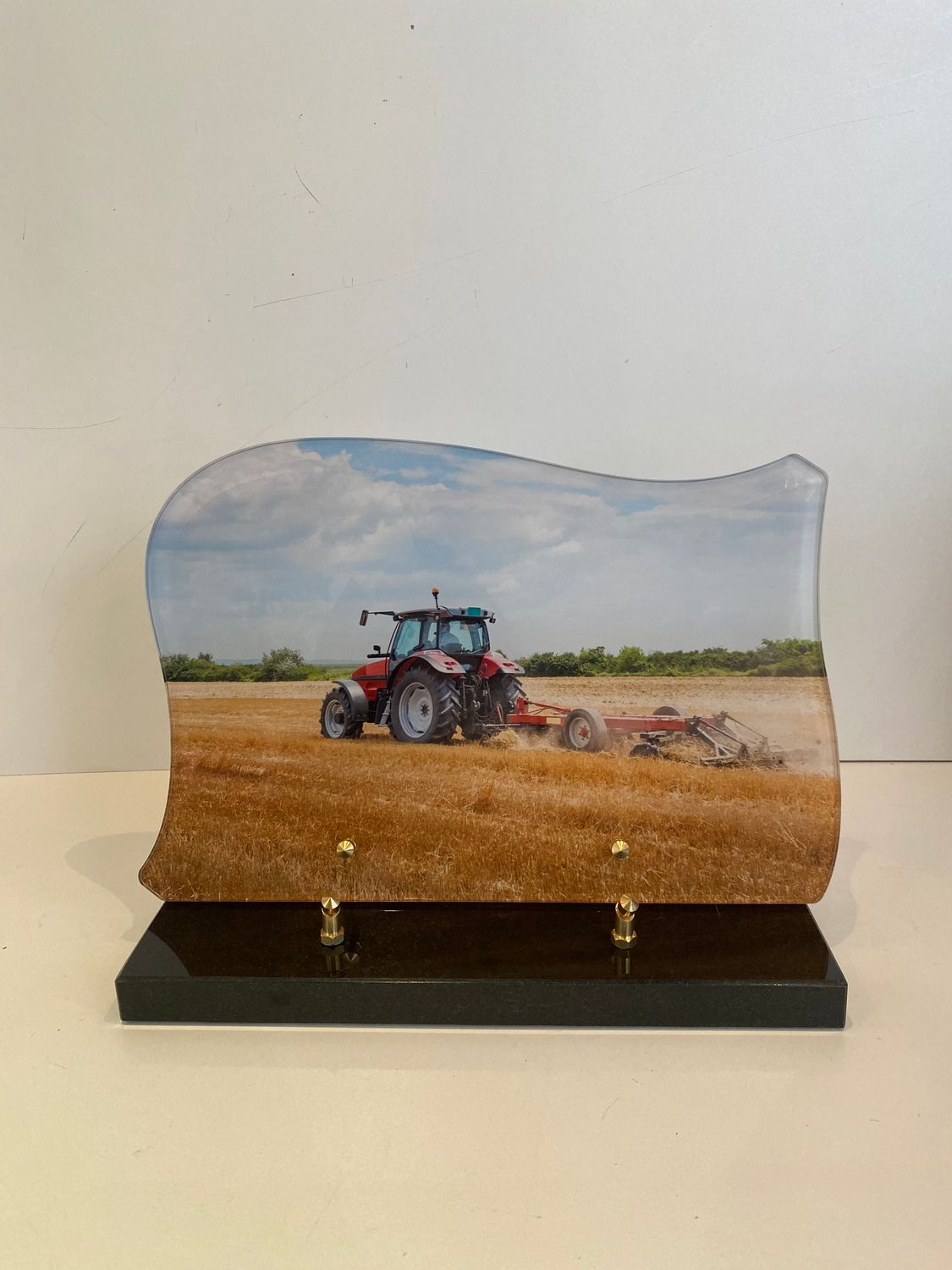 Champ et tracteur