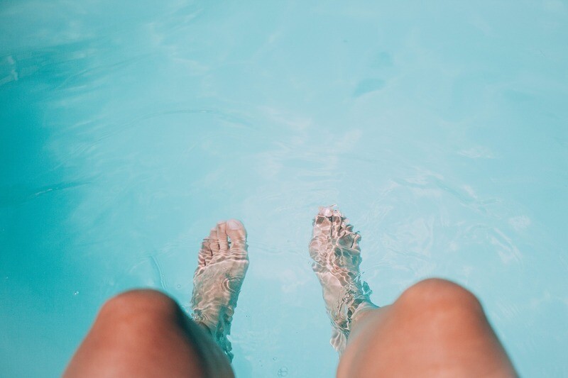 swimming pool cleaning
