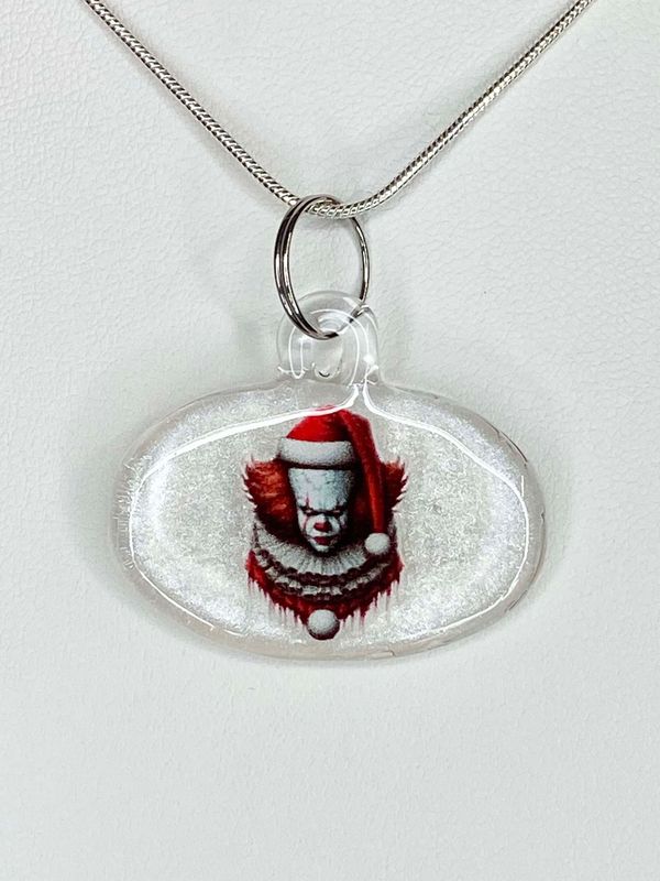 🎅🏻 Pennywise 🎈 Handmade Borosilicate Glass with UV-DTF decal