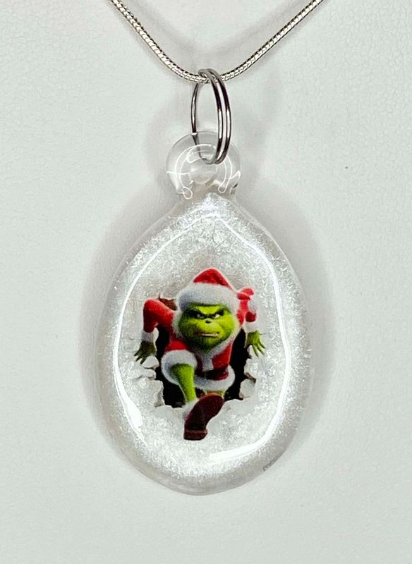 🎅🏻 Here&#39;s Grinchy 🎄 Handmade Borosilicate Glass with UV-DTF decal