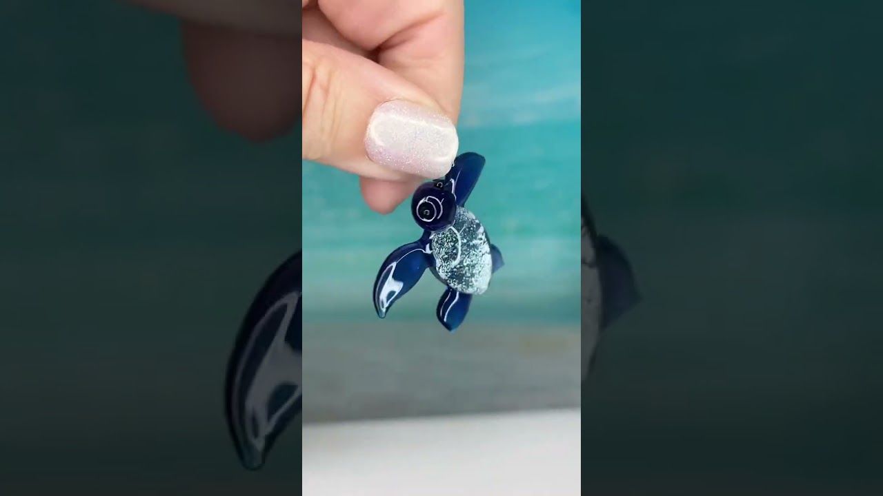🐢 From The Cobalt Coast 🐢 Handmade Borosilicate/Dichroic Glass Seaturtle Pendant