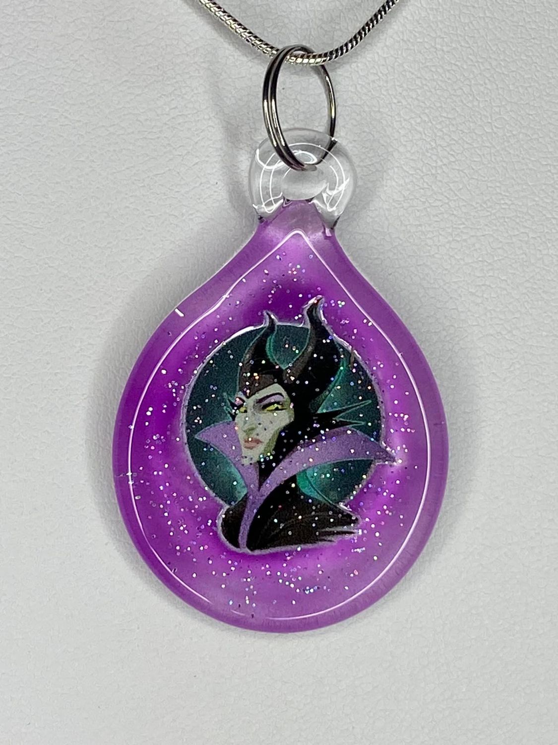 🧛 Maleficent 🦇  Handmade Borosilicate Glass UV Reactive, Glow in the dark