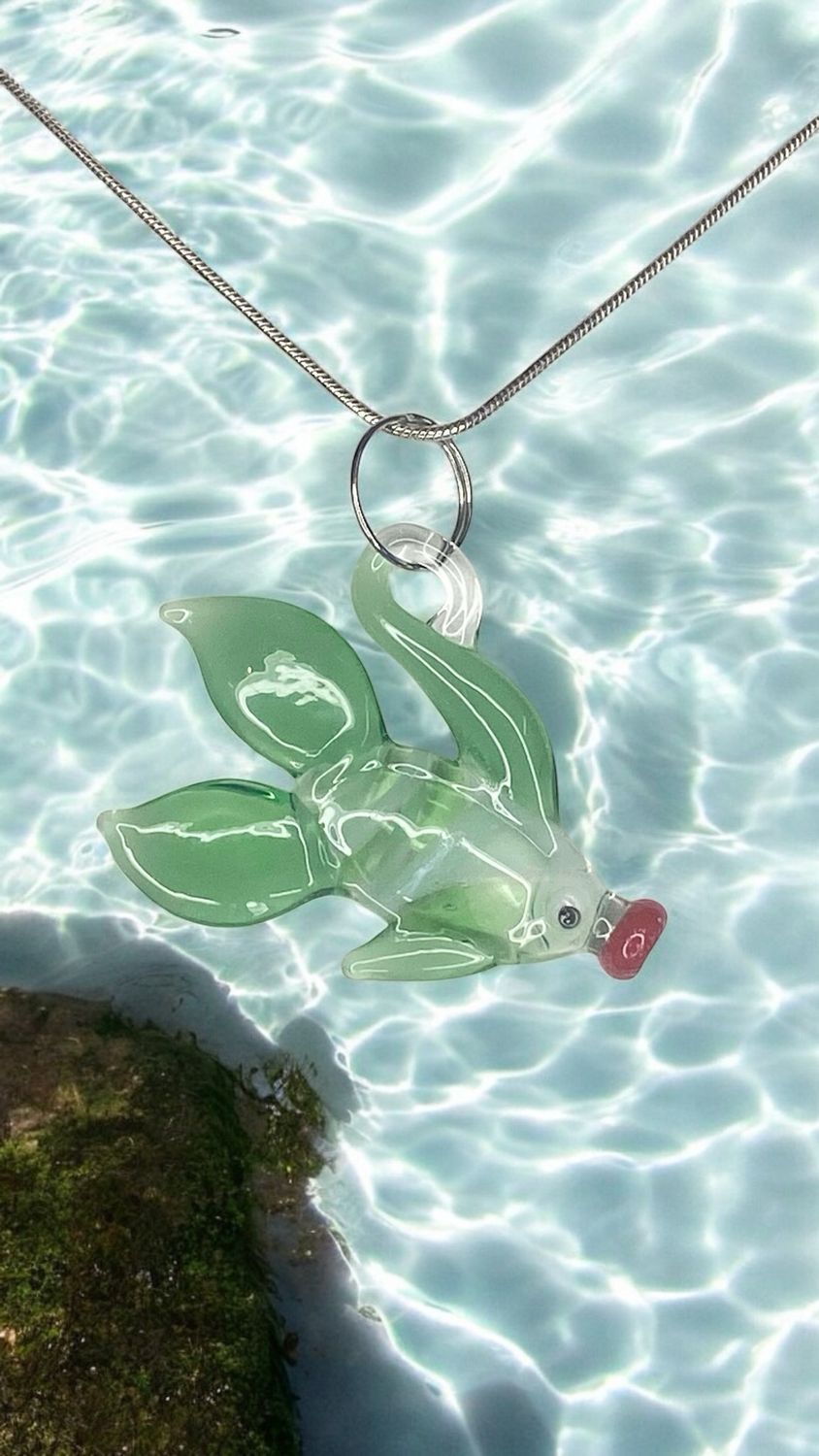 🐠 Lucky Kissie Wishie Fishie 🐠 Handmade Borosilicate Glass Fish Pendant