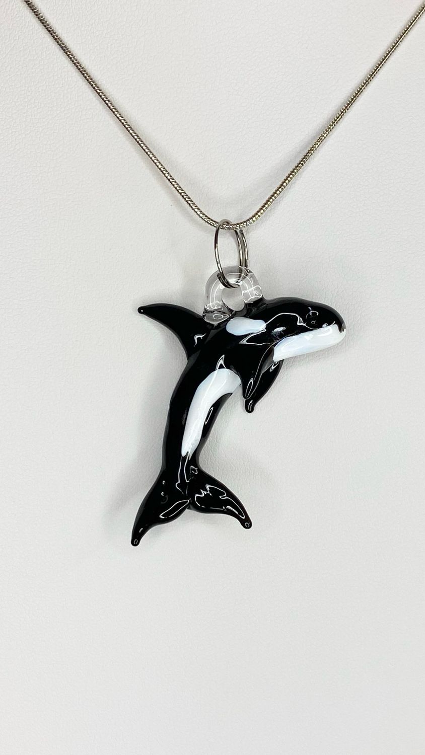🐳 Onyx Wave Whisperer 🐳