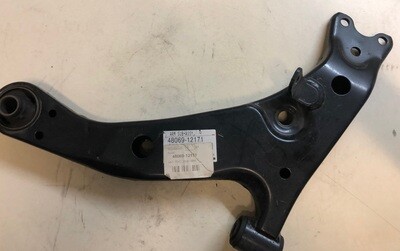 Рычаг подвески FR LH Toyota 48069-12171 Рычаг подвески FR LH Toyota 48069-12171