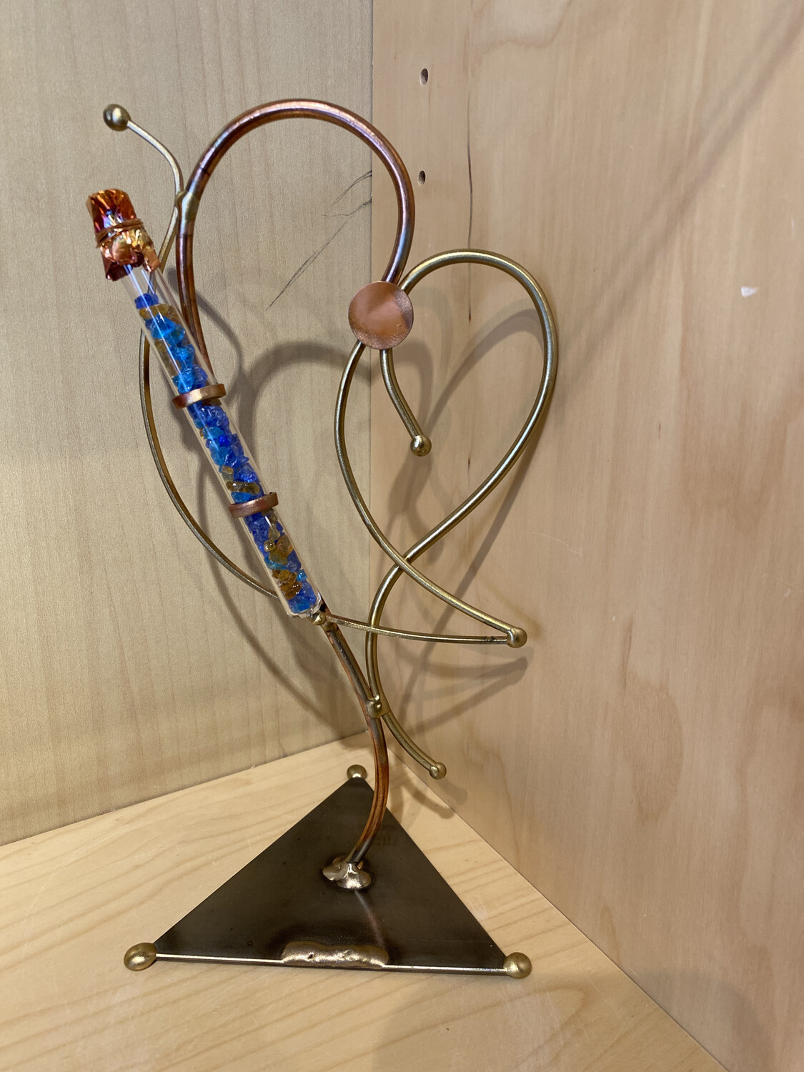 GR wk01 heart mezz with stand GR wk01 heart mezz with stand