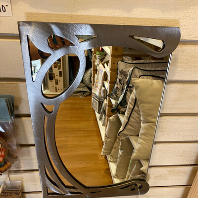 ME nouveau mirror