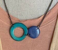Donut/Solid Necklace Sky Bl/Peri