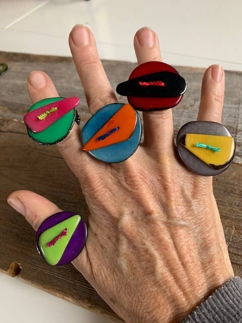 Stretchy Ring Gray/Yellow Stretchy Ring Gray/Yellow