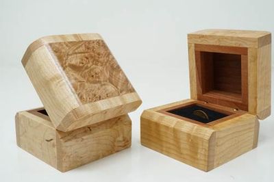 3&quot; Ring Box Maple Burl Top with Maple Sides