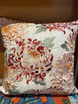 Chrysanthemum Indoor/Outdoor Pillow