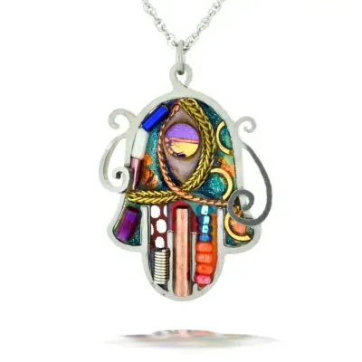 1430619G Green Art Nouveau Hamsa Necklace