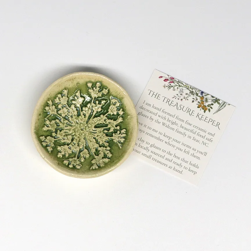 Queen Anne&#39;s  Lace Handmade USA sm dish