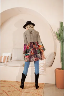 Bohemian Rhapsody : Embroidered Long Kimono - Gravel Medium