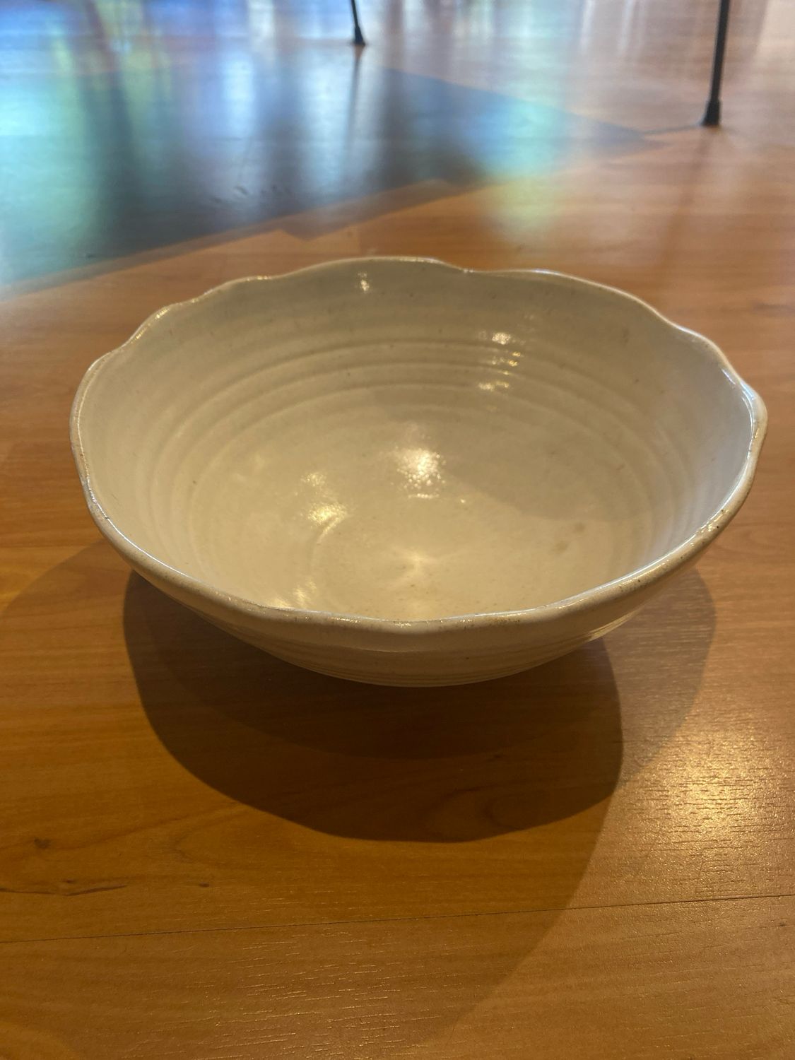 Large 10&quot;-11&quot; Eggshell White Wavy Edged Bowl
