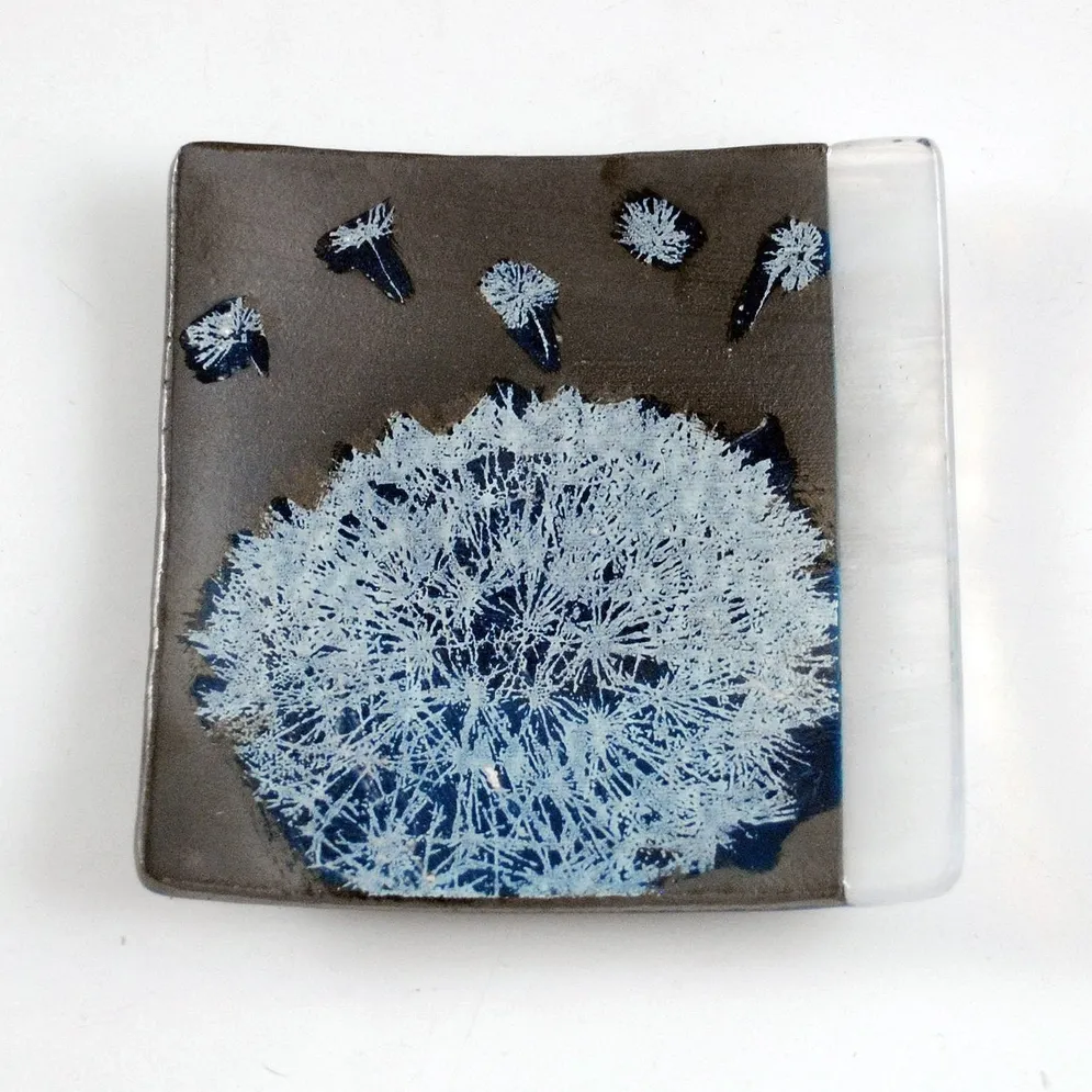 Dandelion Fused Glass 4.5&quot; Catch-all Dish