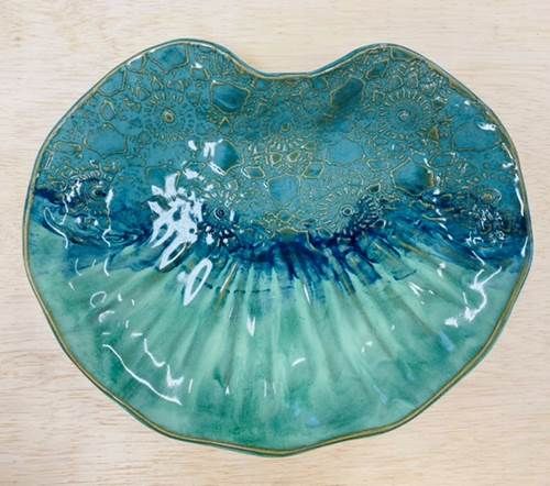 Clamshell Serving Bowl