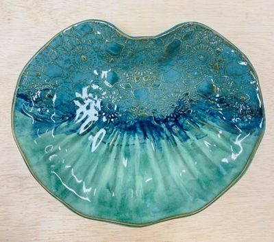 Clamshell Serving Bowl