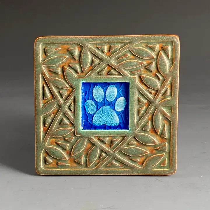 C36-Paw Print C36-Paw Print