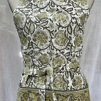 APRONS