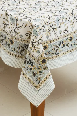 NAPKINS/TABLE RUNNERS
