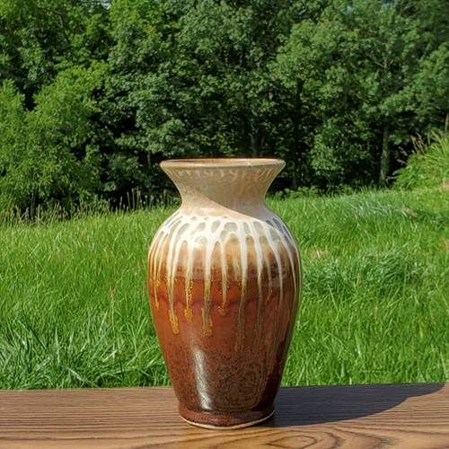 Classic Vase - Golden Amber Glaze