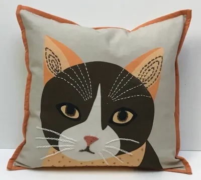 Pillow Applique/Embo 16&quot; Matilda Cat pillow