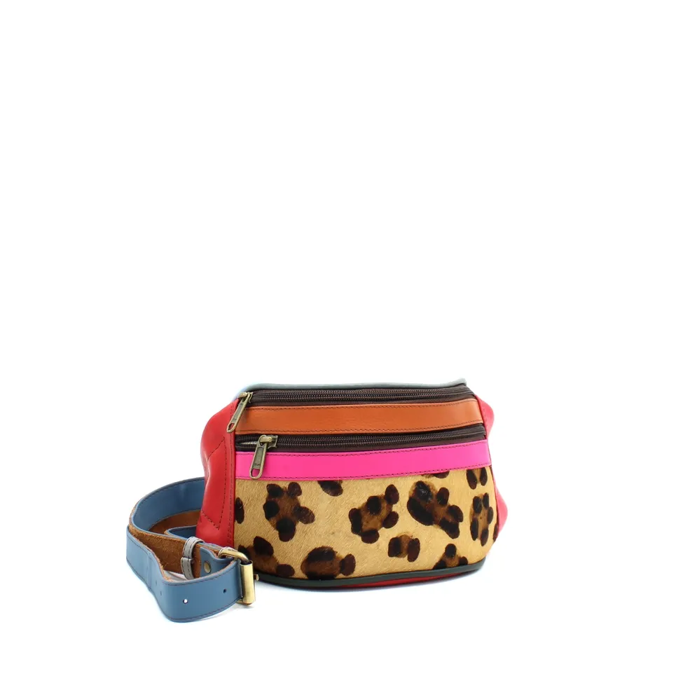 047900P MOON PRINT BELLY BAG