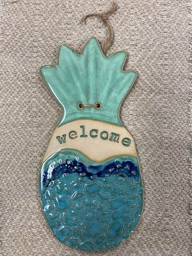 Pineapple Welcome Sign