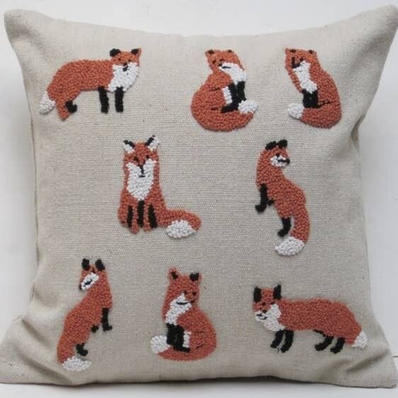 Pillow Applique/Embo 16" Knotty Fox