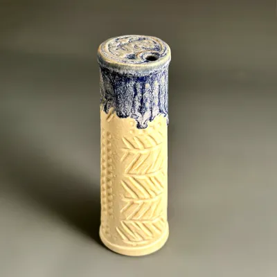 Sugar Shaker - Indigo/White "Sugar"