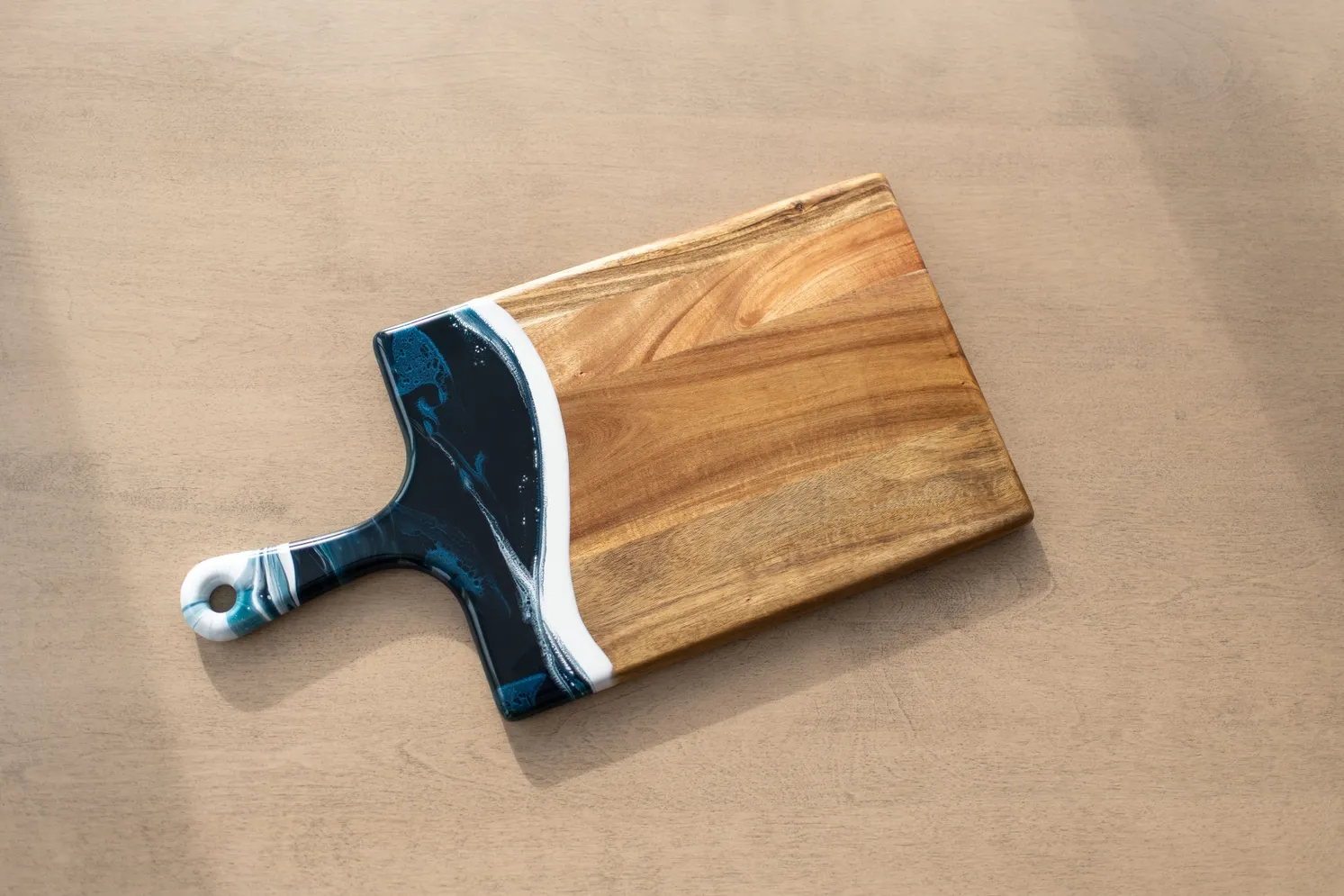 Medium 8" x 16" Navy/White/Metallic Charcuterie Board