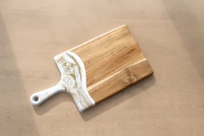 Medium 8" x 16" Gold Quartz Charcuterie Board