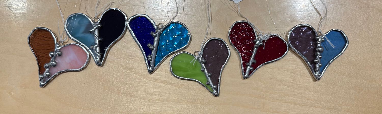 Tiny split heart 3"
