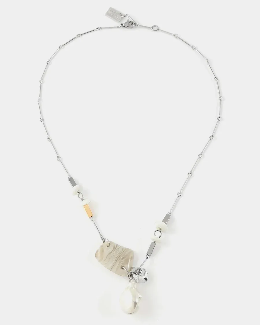 Isaria Foam Necklace