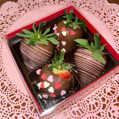 4 Piece Strawberries