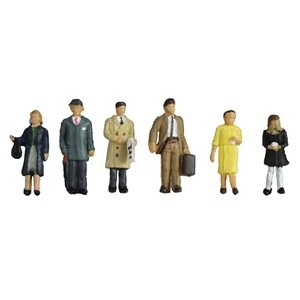 Graham Farish 379-315 1960/70s Standing Station Passengers