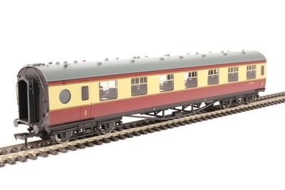Bachmann 39-475A LMS 60' Porthole first open M7481M in BR crimson & cream - lightly weathered