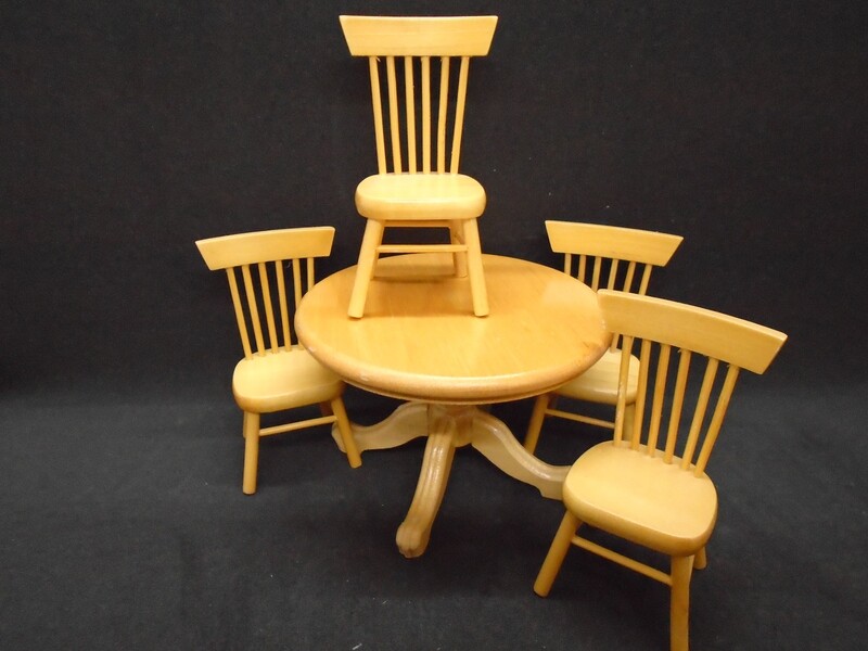 PINE TABLE AND 4 CHAIRS