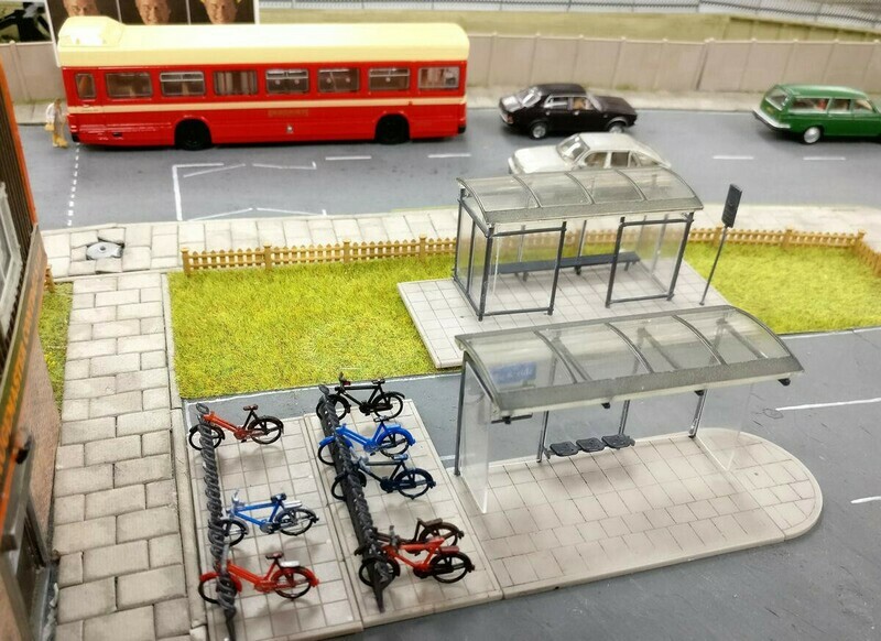 Gaugemaster GM423 Fordhampton Bus Shelters Kit