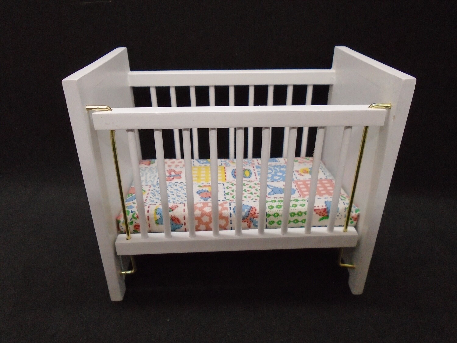 COT WITH DROP DOWN SIDE IN WHITE - PL3