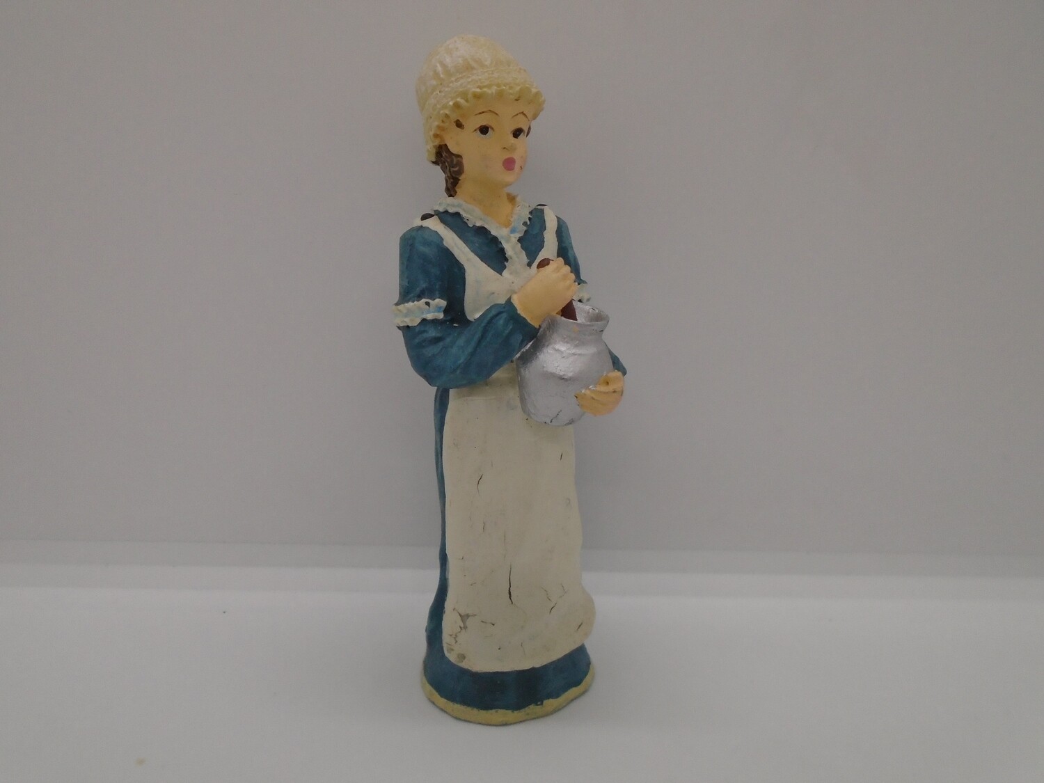 MAID WITH POT
