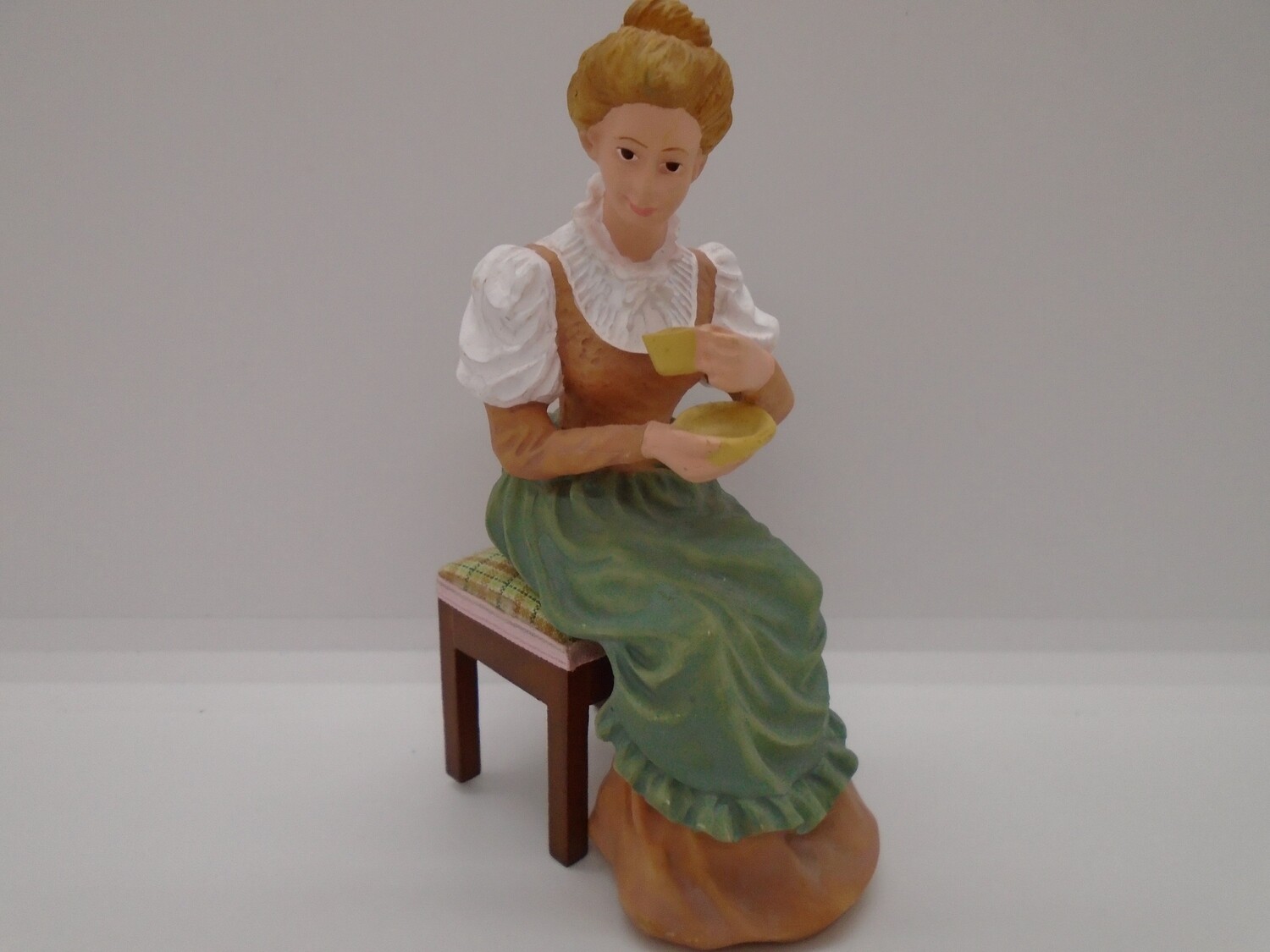 LADY DRINKING TEA LADY DRINKING TEA