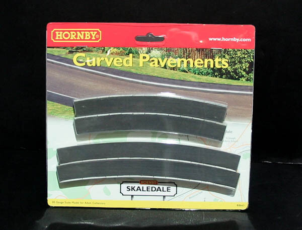 Hornby R8663 Curved pavements 2 inner and 2 outer curve