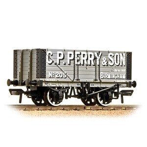 Bachmann 37-117 7 Plank Wagon Fixed End 'C. P. Perry' Grey