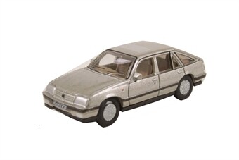 Oxford Diecast 76CAV001 Vauxhall Cavalier Champagne Platinum