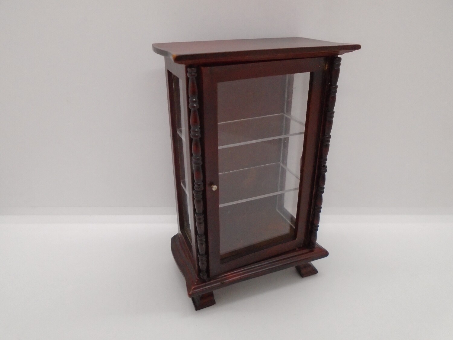 GLASS DISPLAY CABINET