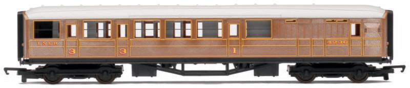 Hornby R4333 LNER Teak Brake Composite Coach