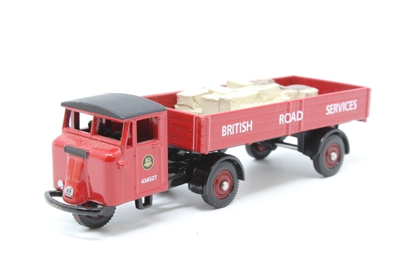 Corgi Trackside DG199007 Scammell Mechanical horse with dropside trailer & parcel load BRS