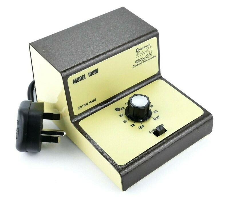 Gaugemaster 100M Single Track Cased Controller